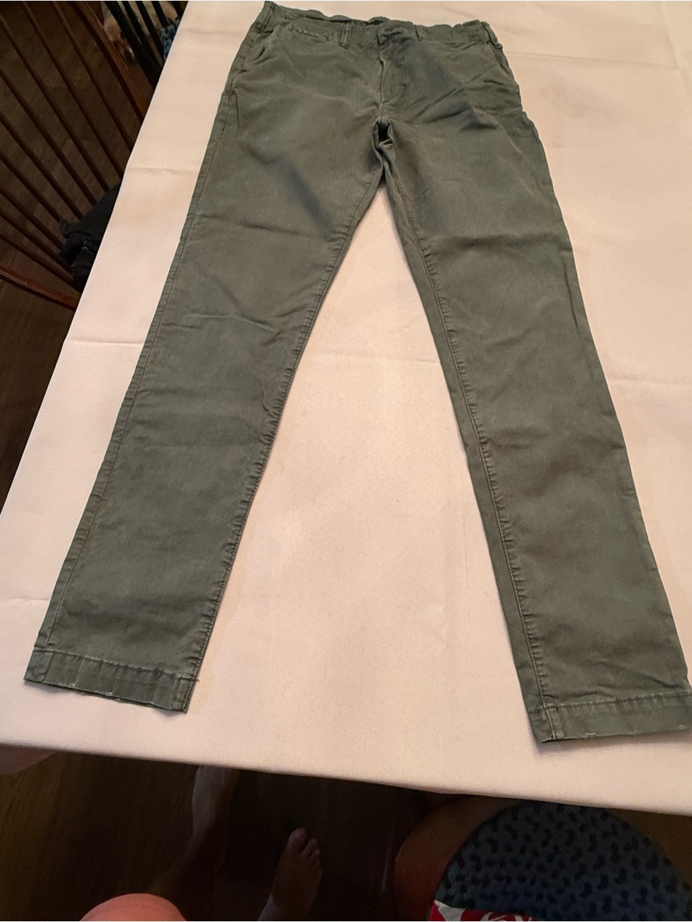 American Eagle Outfitters Flex Olive Green Chino Pants